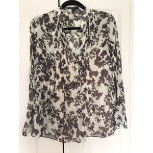 Like New Floral Flowy Top
